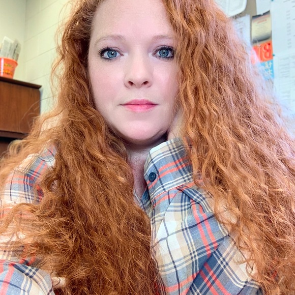 Meet your Posher, Stephanie - Picture 1 of 1